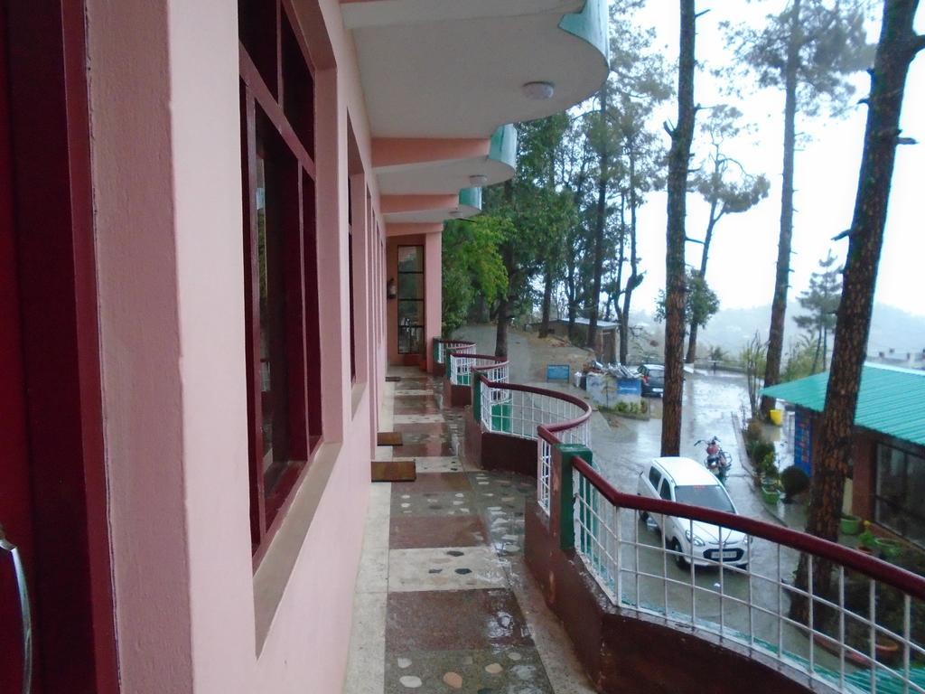 New Dolma Hotel Almora Exterior photo
